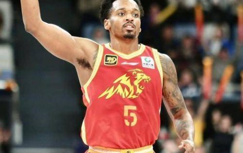 爱游戏体育注册-广厦男篮迎荷甲关键赛，加时末段门线救险，引发热议，身体对抗强度拉满