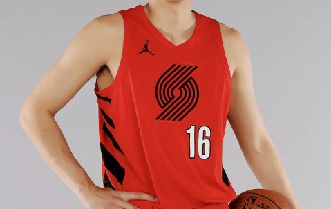 爱游戏(ayx)中国体育注册-包含里程碑夜波特兰开拓者队长鼓劲；CBA季后赛今晨刷纪录；引发热议；资深球员宣示担当的词条