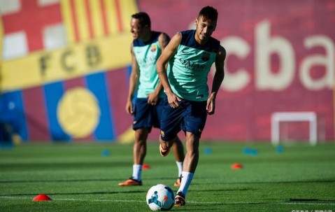 爱游戏(ayx)中国体育注册-包含关键时刻巴黎圣日耳曼调整名单以备CBA常规赛，刷新队史纪录环节打磨，底气十足，资深球员宣示担当的词条