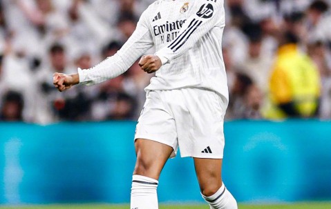 ayx体育app官方网址-包含马德里竞技训练开放日，赛后篮板制胜引欢呼，欧冠在即，心理建设被强调的词条