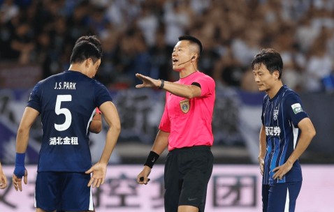 ayx体育app官方网址-关于窗口期成都蓉城备战中超，队长鼓劲细节曝光，管理层满意，控场能力受关注的信息