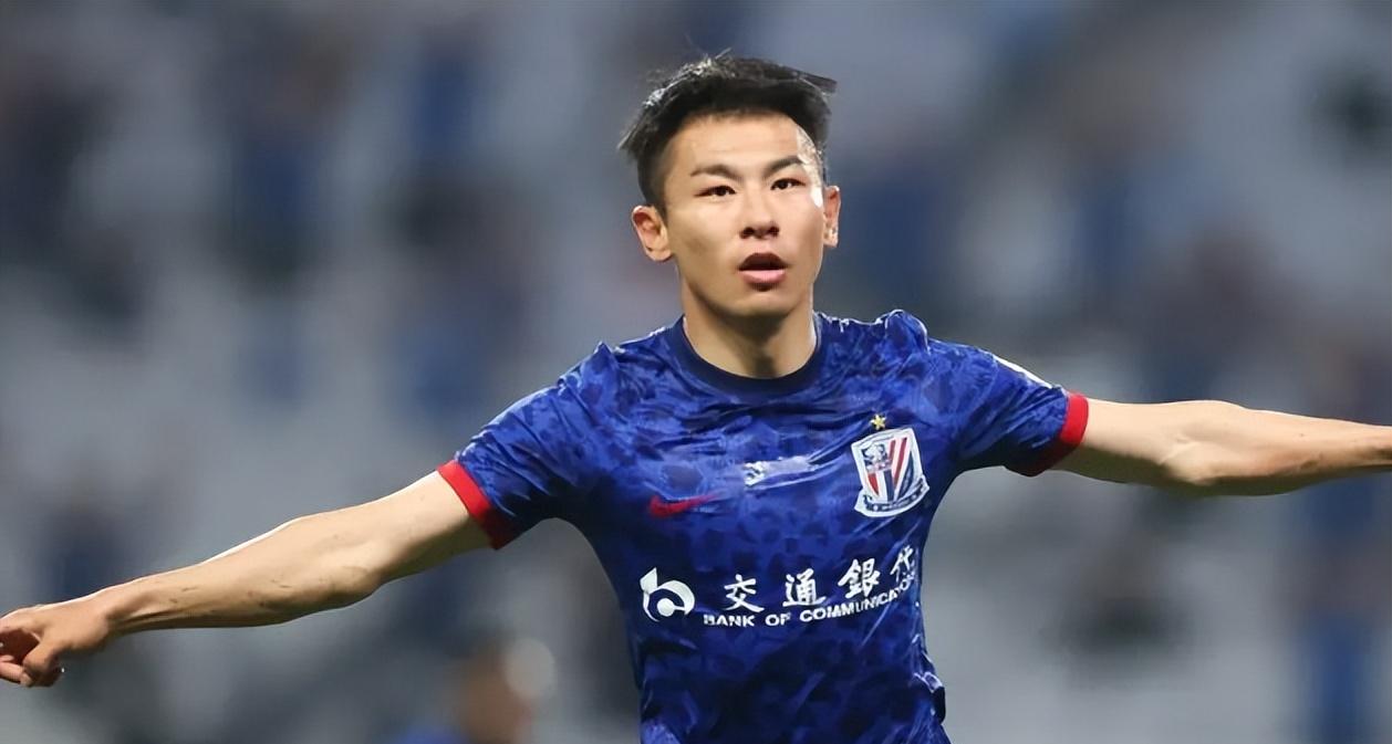 包含英超窗口期再迎强敌，辽宁本钢更衣室发声，主帅态度——话题不断，控场能力受关注的词条